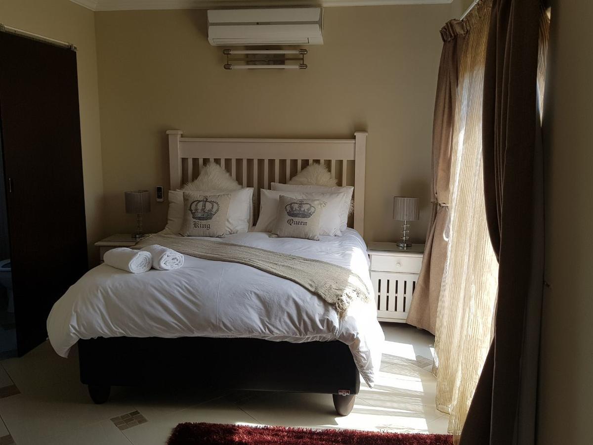 Falling Waters Guest House มาร์เกท ภายนอก รูปภาพ