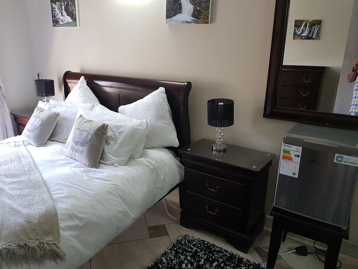 Falling Waters Guest House มาร์เกท ภายนอก รูปภาพ