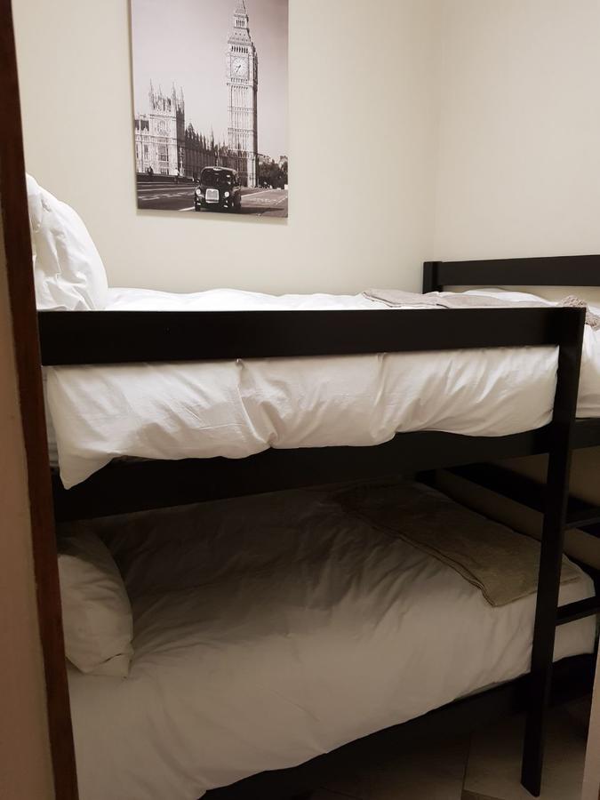 Falling Waters Guest House มาร์เกท ภายนอก รูปภาพ